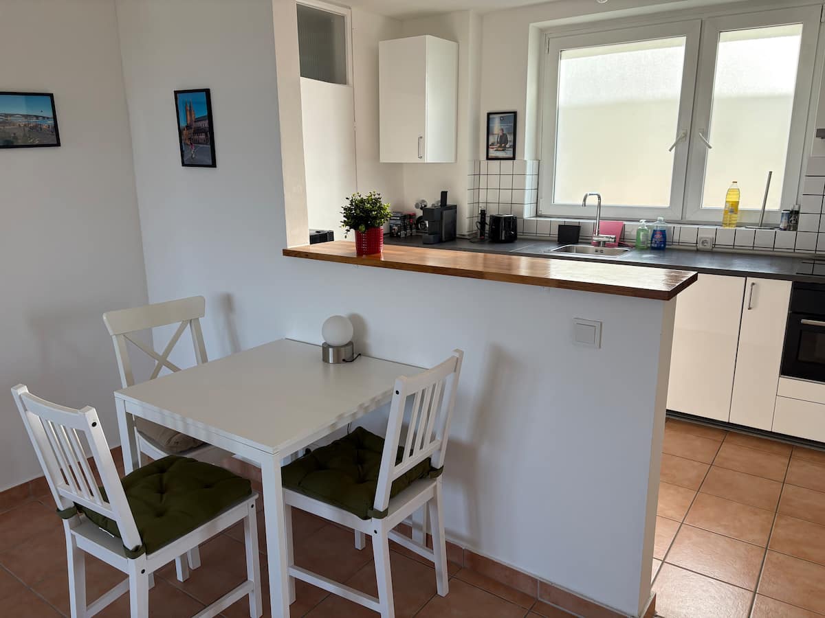 Integrierter Essbereich im Wohnzimmer